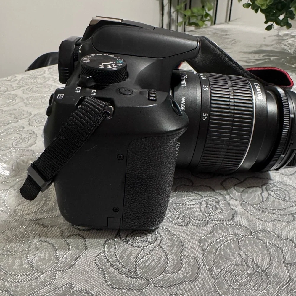 Canon EOS Rebel T6 DSLR Camera - Excellent Condition, Complete Kit